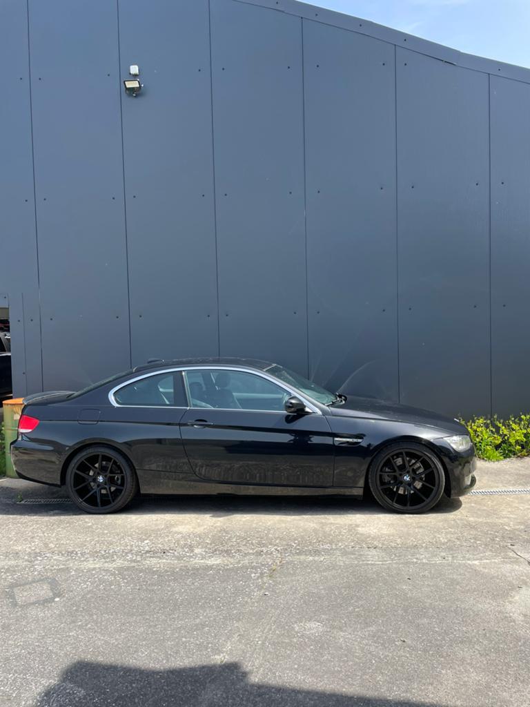 BMW E92 325i – 2009 – 150.000 km, Auto's, BMW, Euro 5, Achterwielaandrijving, 155 kW, Zwart