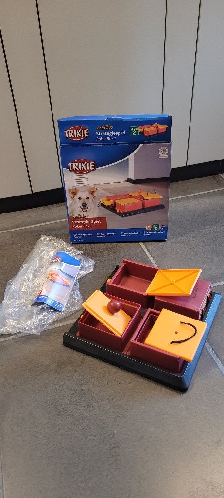 Trixie Dog Activity Poker Box 1 Strategiespel Level 2, Animaux & Accessoires, Jouets pour chiens, Enlèvement ou Envoi, Comme neuf