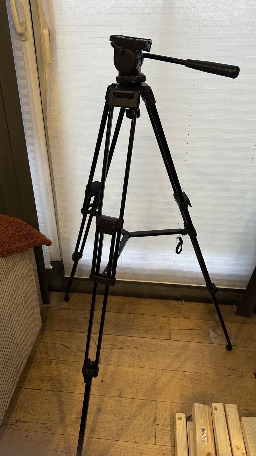 Manfrotto et trépied - plus de 200 pièces - neufs, TV, Hi-fi & Vidéo, Enlèvement, Comme neuf, Manfrotto