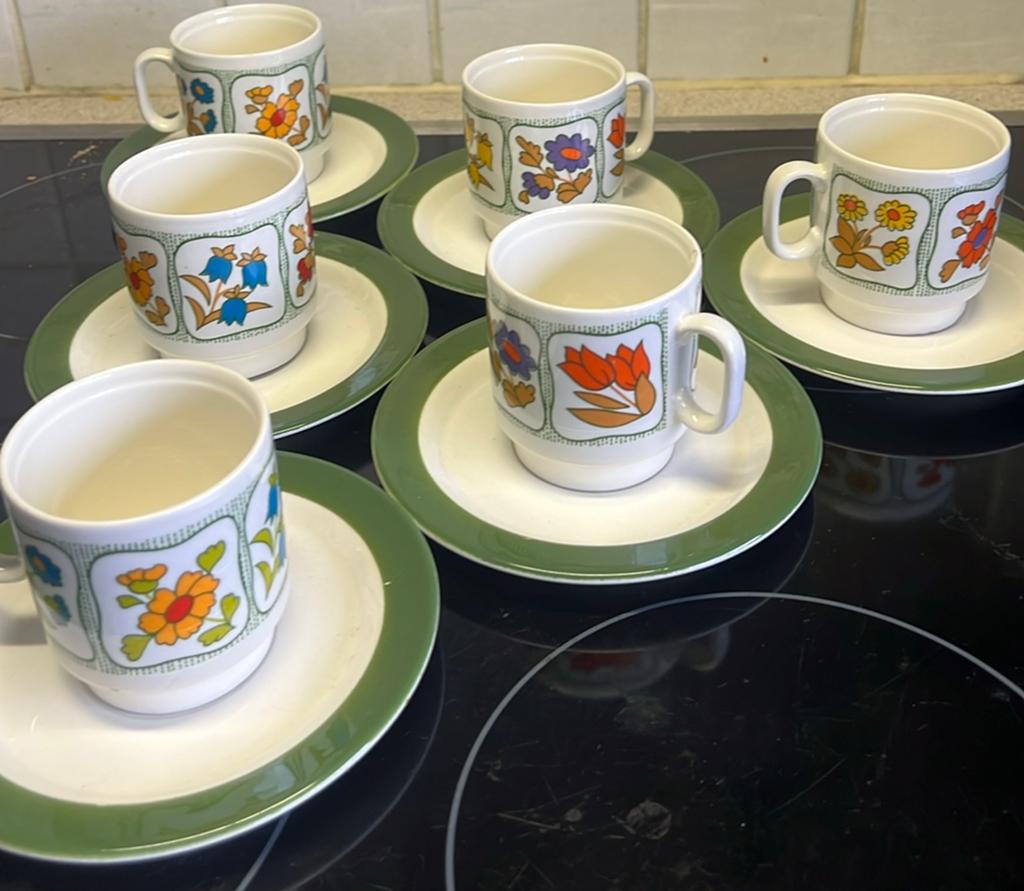 Italiaanse vintage espresso tasjes met onderleggers, Ophalen of Verzenden