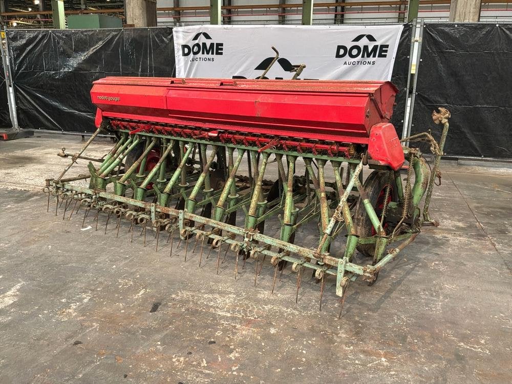 Nodet Gougis Getrokken zaaimachine, Zakelijke goederen, Landbouw | Werktuigen, Zaaien, Planten of Poten