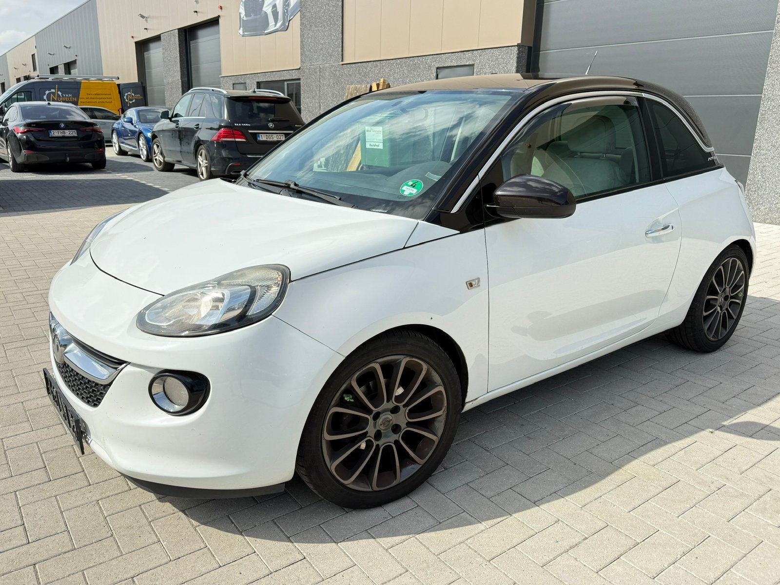 Opel Adam - 1.2 benzine - 2013 - airco, Autos, Euro 5, Entreprise, https://public.car-pass.be/vhr/ce3ed7ee-0f1c-4874-b91e-f6efdb15bb99