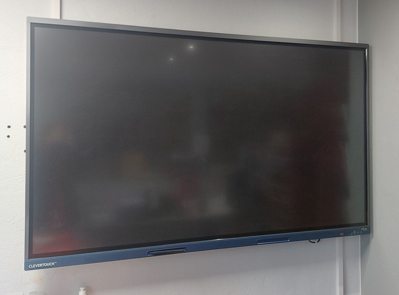 GRAND ÉCRAN TACTILE-INTÉRACTIF "CLEVERTOUCH ". VALEUR 3439€, Enlèvement, USB-C, Écran tactile