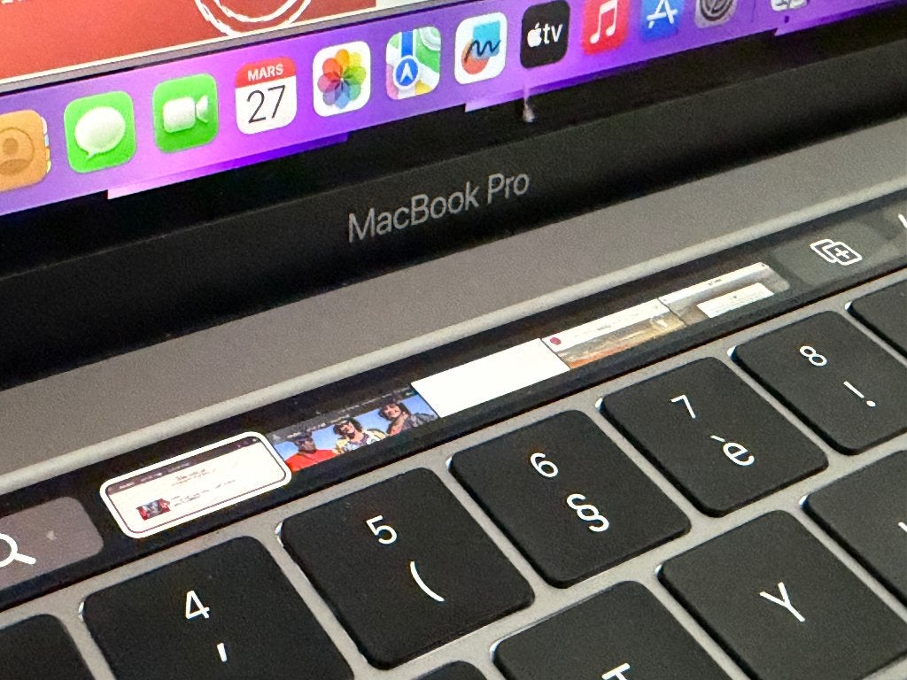Apple MacBook Pro 13" (comme neuf), 256 GB, Comme neuf, Azerty, 8 GB