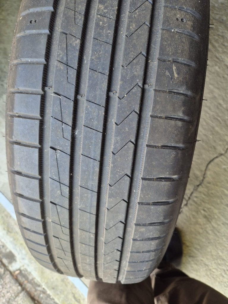 4 pneus Hankook Venus 215/65/R17, Autos : Pièces & Accessoires, Pneus & Jantes, 215 mm, Pneus été, Enlèvement, Pneu(s)