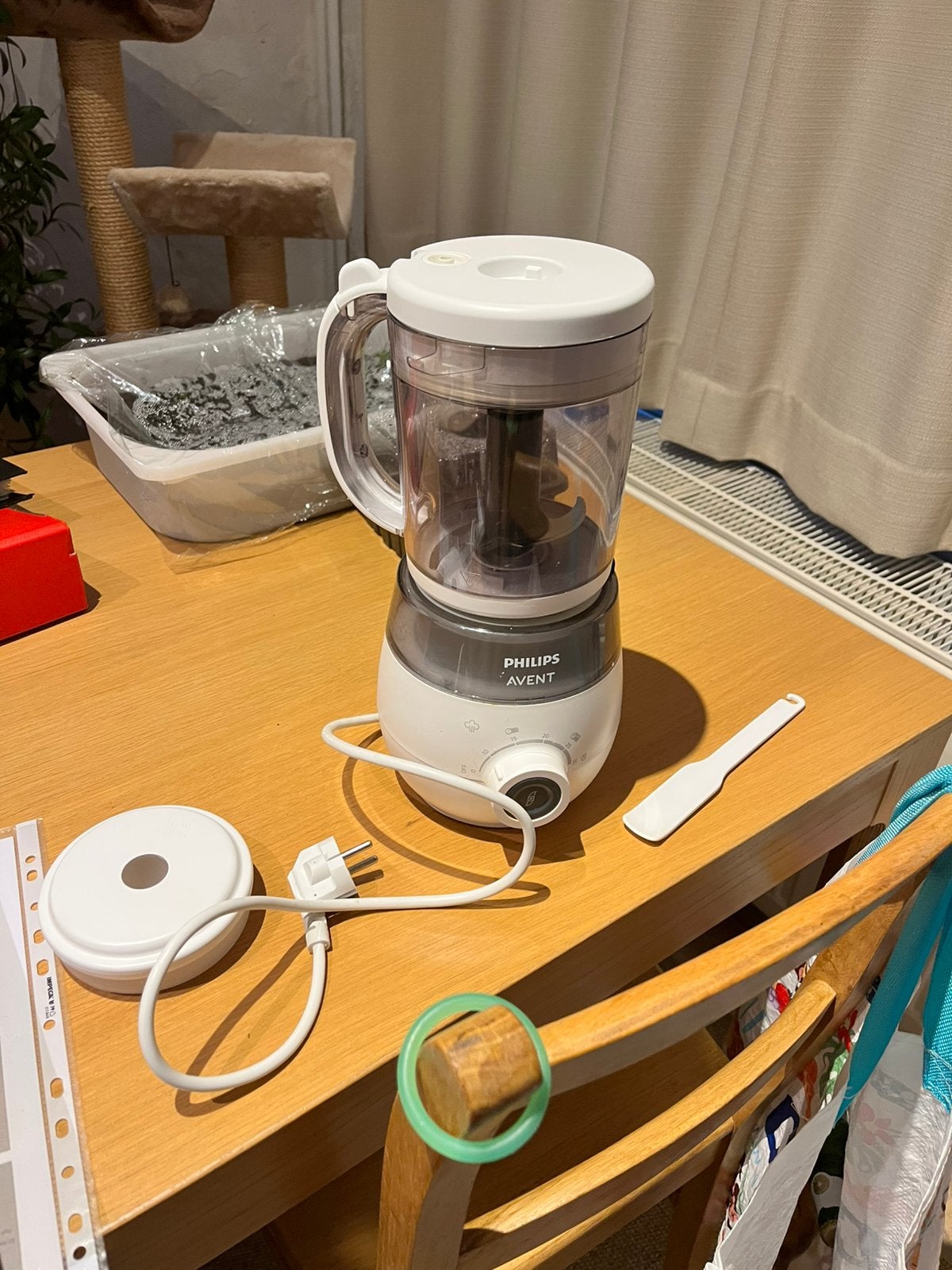 4-in-1 keukenmachine en blender voor baby's, Elektronische apparatuur, Keukenmixers, Ophalen, Gebruikt, 1 tot 2 liter, 3 snelheden of meer