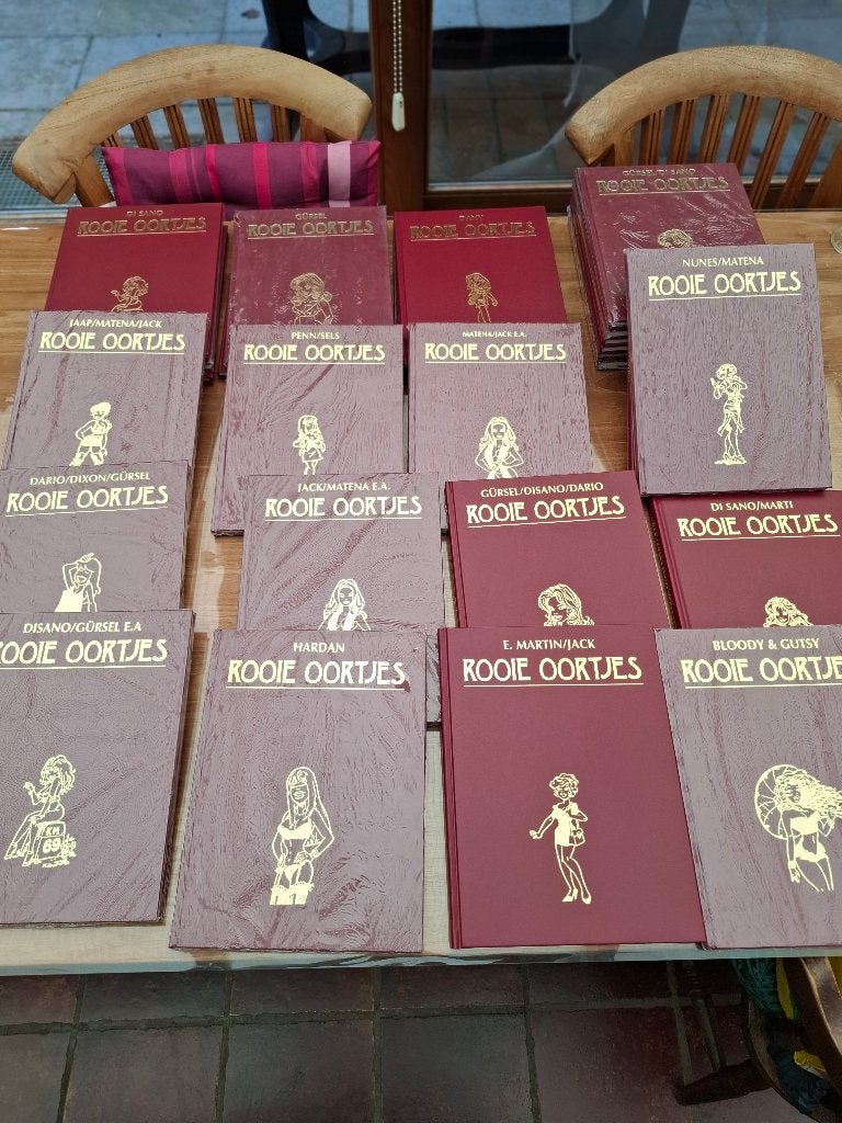 Collectie 26 strip boeken hardcover Rooie Oortjes, Boeken, Stripverhalen, Meerdere stripboeken, Ophalen, Zo goed als nieuw