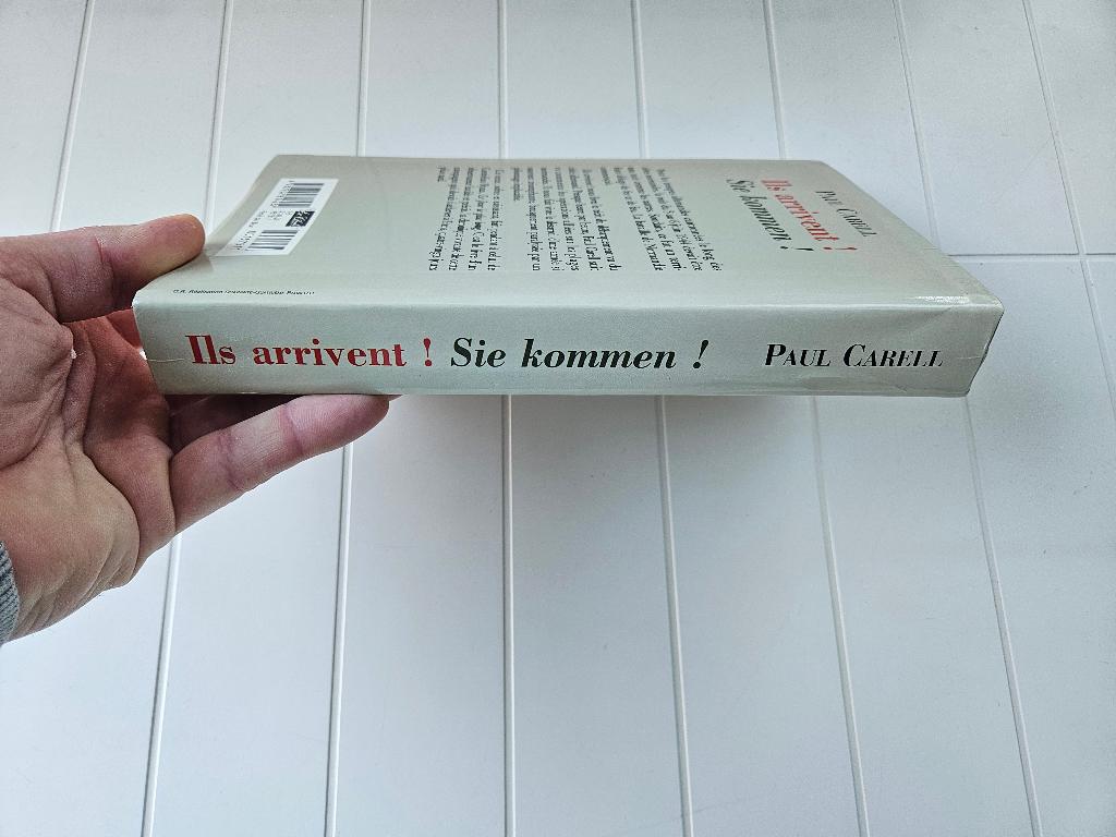 Ze komen eraan! Ze komt! De Slag om Normandië gezien, Paul Carell, Ophalen of Verzenden, Tweede Wereldoorlog, Gelezen