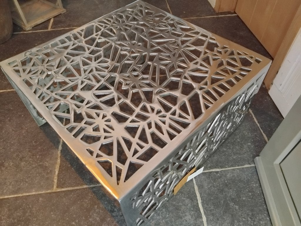 bijzettafel salontafel massief staal verzilverd mat nieuw, Ophalen, Nieuw, Rond