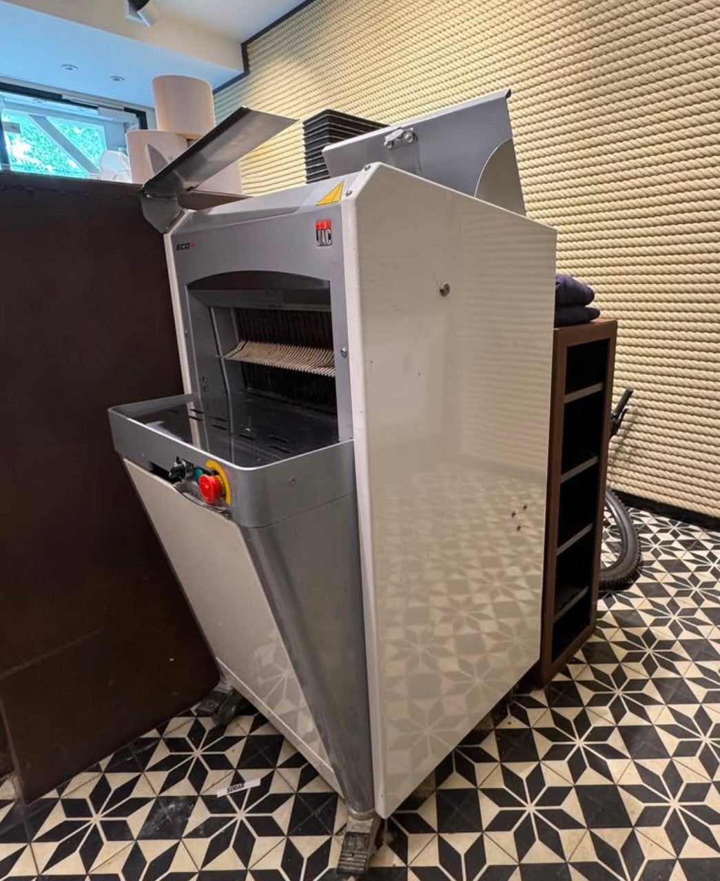 Broodsnijmachine JAC ECO+ (nieuwe messen!), Ophalen