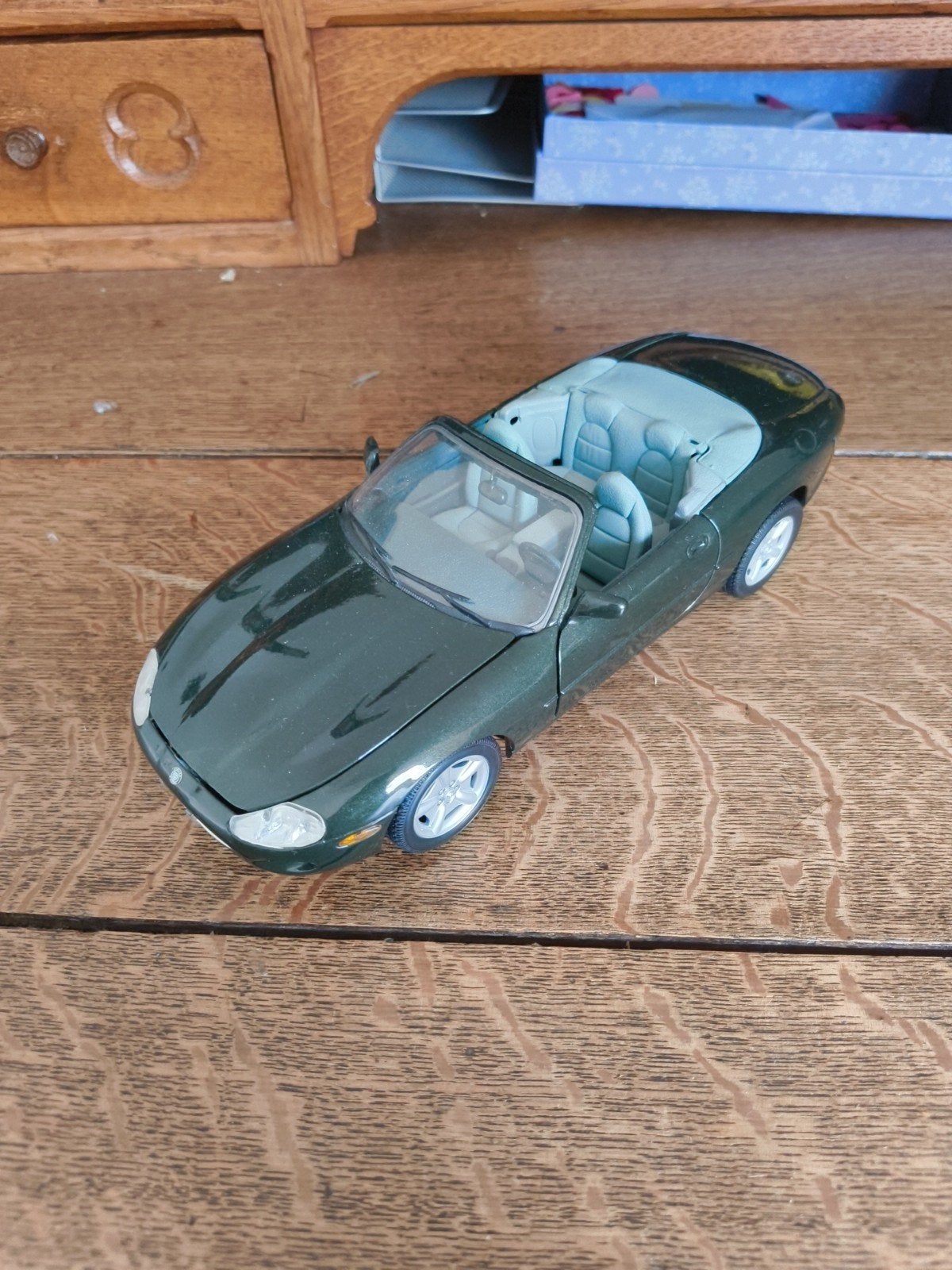 Maisto Jaguar XK Series 1/18, Ophalen of Verzenden, Maisto