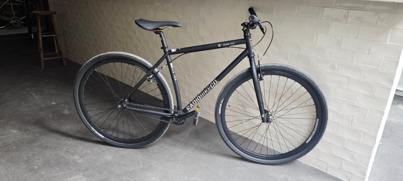 Radio Bikes Divide 700C – état neuf, Vélos & Vélomoteurs, Enlèvement, Comme neuf, Frein sur jante, Autres marques
