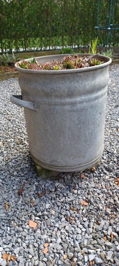 Zinken bloempotten & gieter, Ophalen
