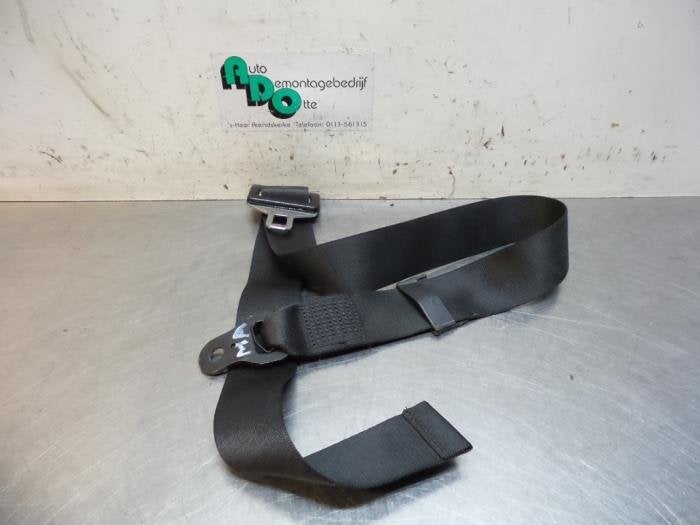 Ceinture de sécurité arrière centre d'un BMW 3-Serie (3-S, -, Utilisé, -, Enlèvement ou Envoi