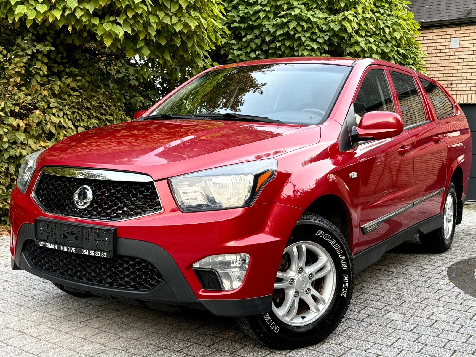 Ssangyong Actyon Sports 2.0XDI 4WD CUIR HARDTOP, Auto's, 114 kW, Zwart, Actyon Sports, 2500 kg
