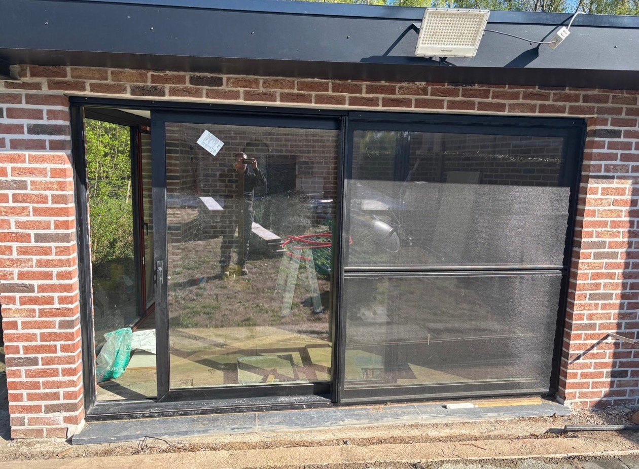 2x Reynaers Aluminium Schuifdeur + 2x Vliegendeur (Hor), Doe-het-zelf en Bouw, Raamkozijnen en Schuifdeuren, Ophalen, Zo goed als nieuw