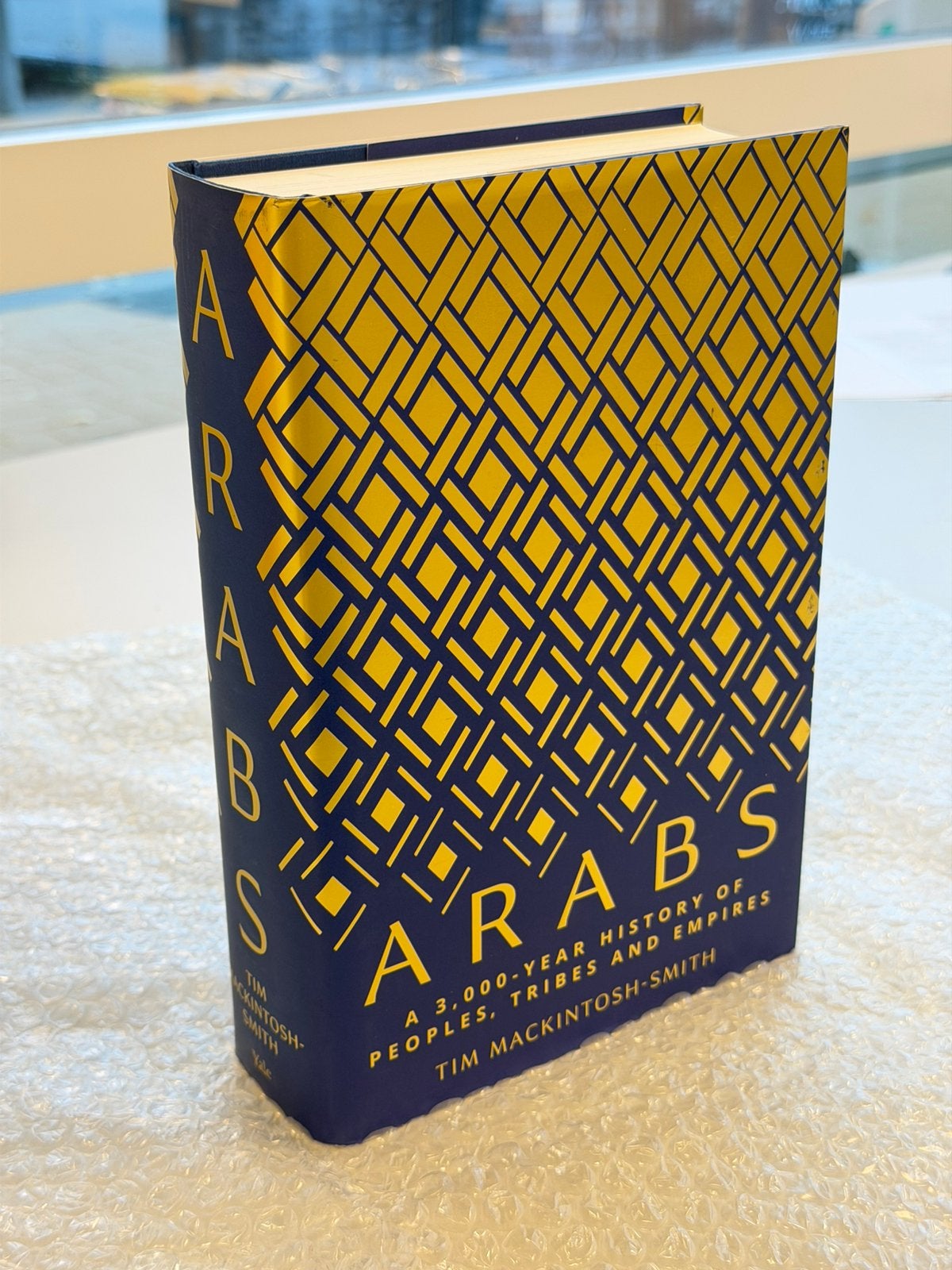 Les Arabes, 3 000 ans d'histoire des peuples, nouvel anglais, Enlèvement ou Envoi, Neuf