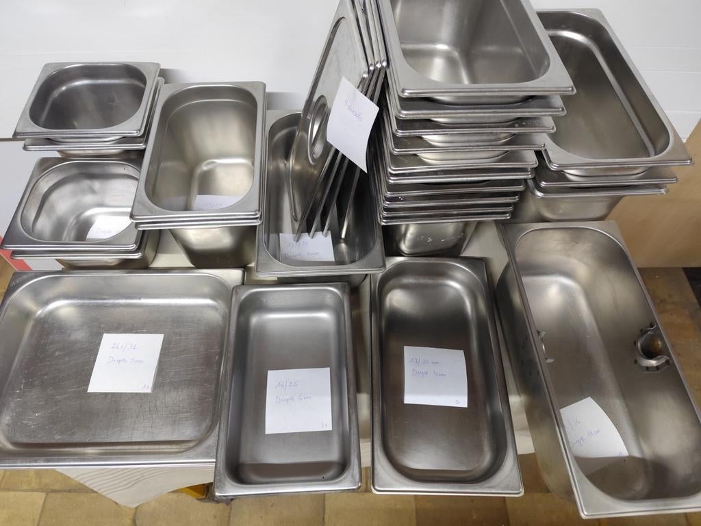 Inox bakken. Verschillende maten., Enlèvement