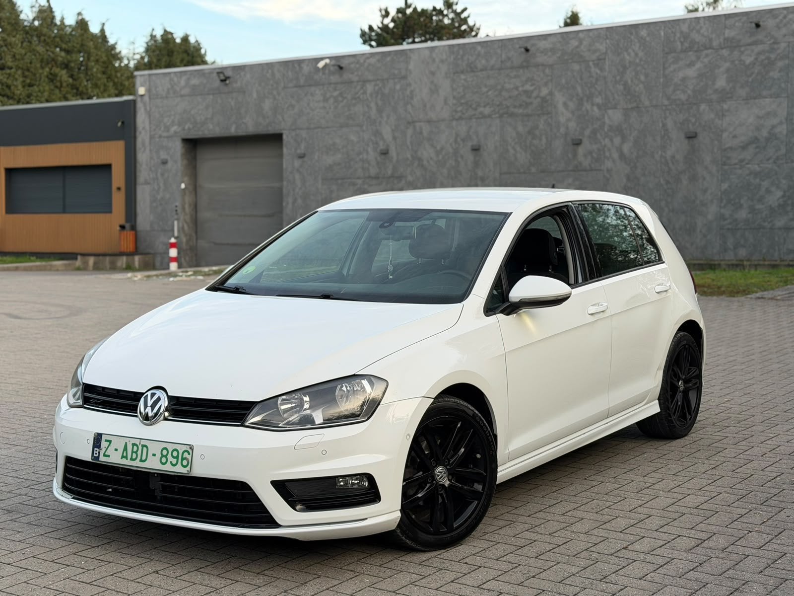 Vw golf 7 R-line 2014, Auto's, 1600 cc, Golf, Te koop, https://public.car-pass.be/vhr/723f704b-9687-49c9-a92f-12889392ddf9