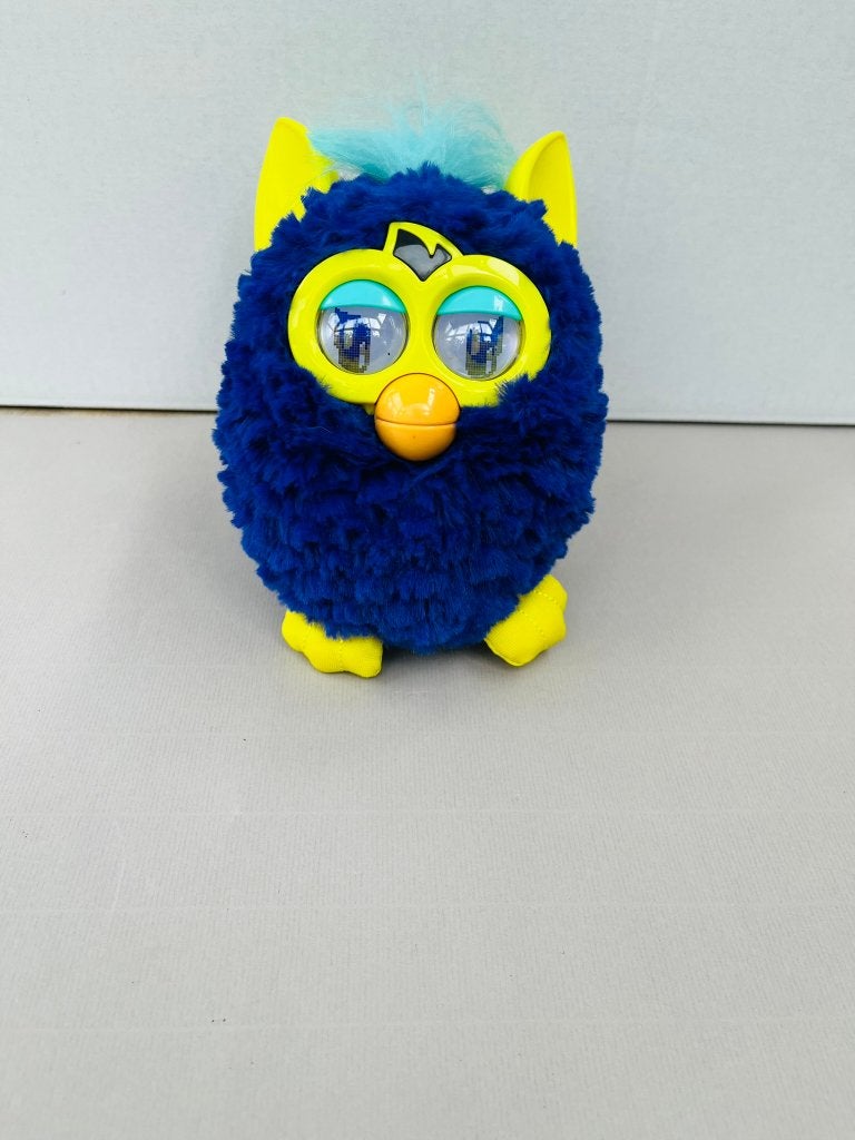 Hasbro Furby 2012 blauw/geel – werkend – Franstalig – A3123, Gebruikt, Overige merken, Overige karakters, Overige typen