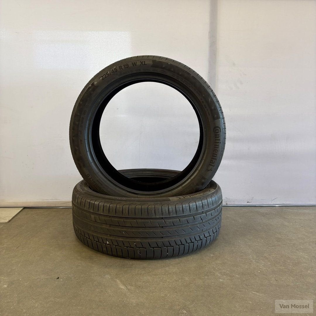 Continental premium Contract 6 225/45/R19 96W, Auto-onderdelen, Banden en Velgen, 19 inch, Gebruikt, -, -