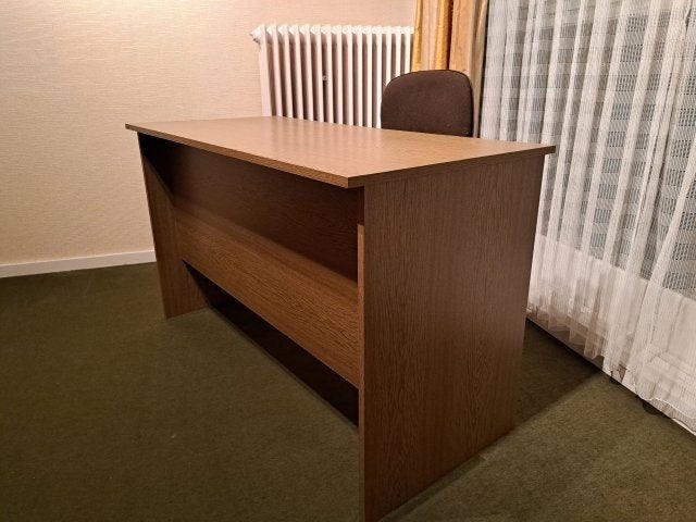 Bureaumeubel + stoel, Huis en Inrichting, Ophalen, Gebruikt, Hout, 128 cm