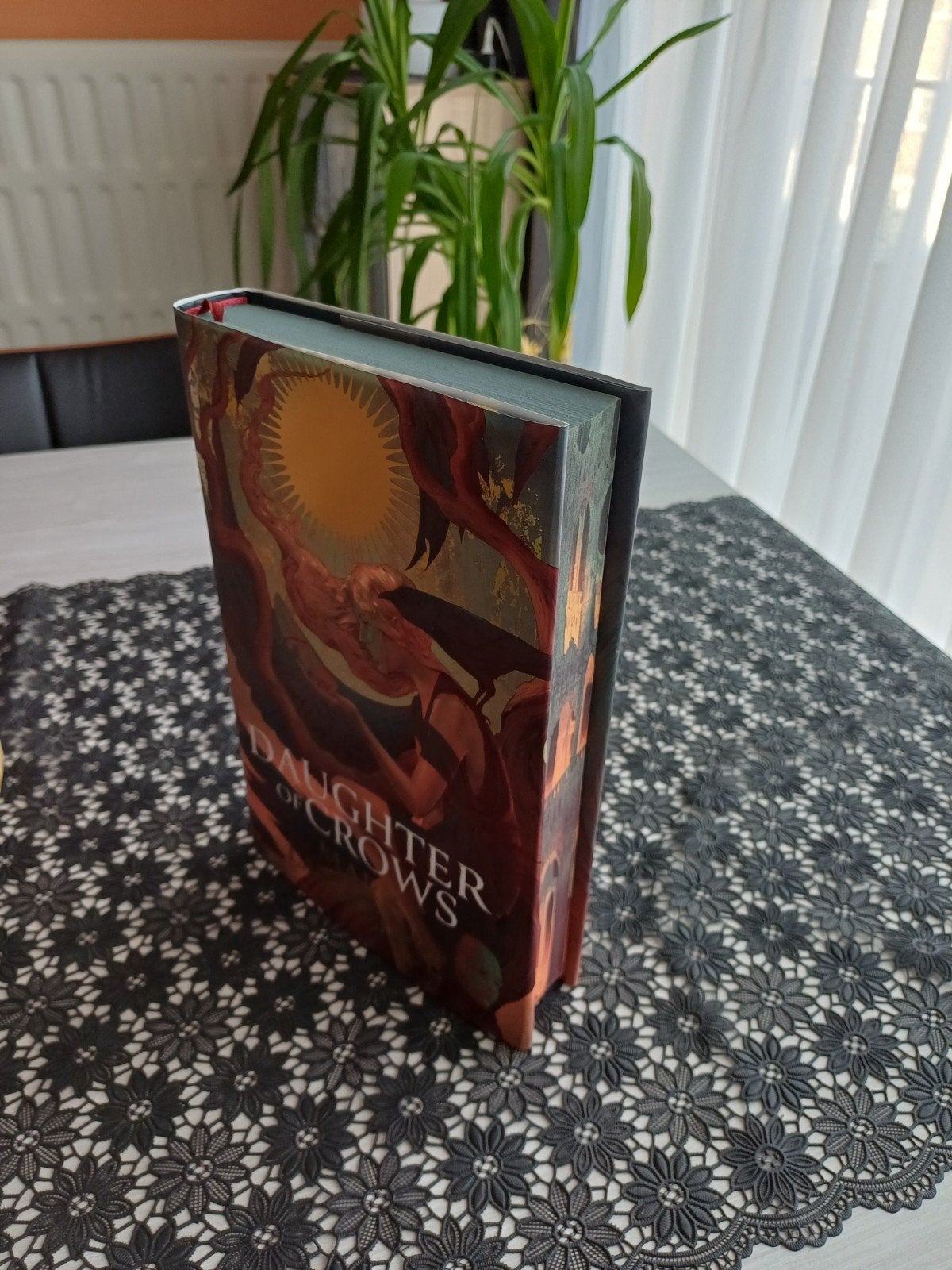 Daughter of crows LL edition, Boeken, Ophalen of Verzenden
