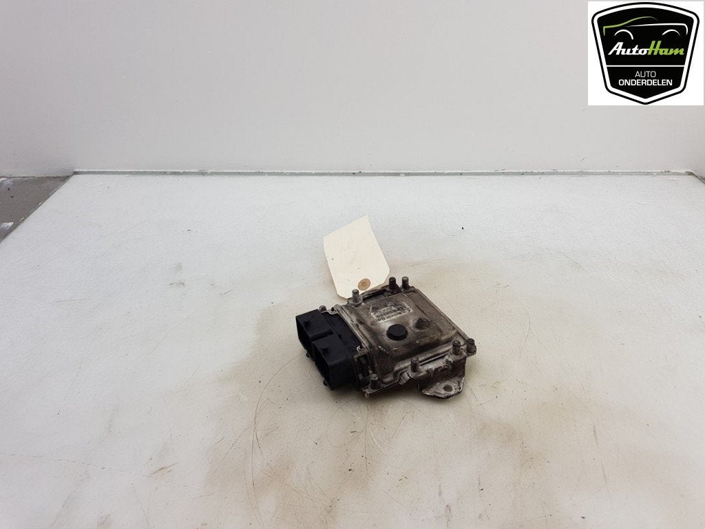 CALCULATEUR MOTEUR ECU Suzuki Swift (ZA / ZC / ZD), Robert Bosch AG, Utilisé, Robert-Bosch-Allee 1
74232  Abstatt, DE, Suzuki