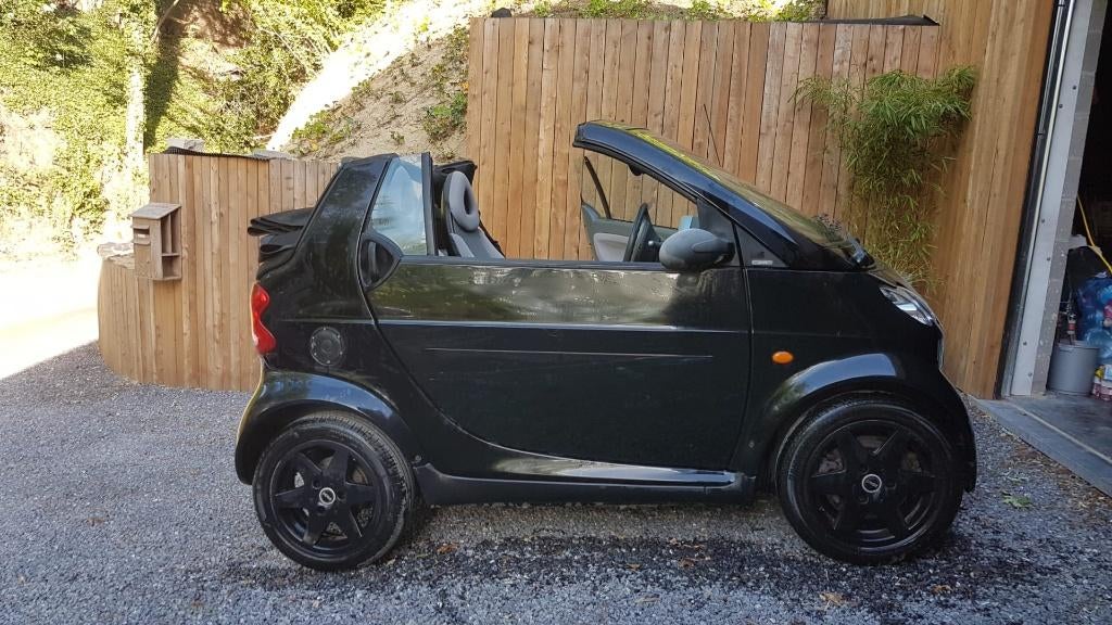 Vend 2 voiture SMART, Autos, Smart, Entreprise, ForTwo, Jantes en alliage léger, Peinture métallisée, Phares antibrouillard, Toit ouvrant