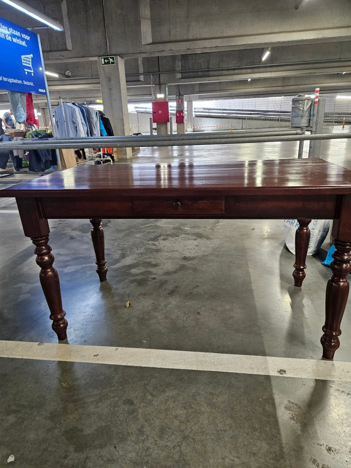 Vintage tafel mahonie kleur, Ophalen