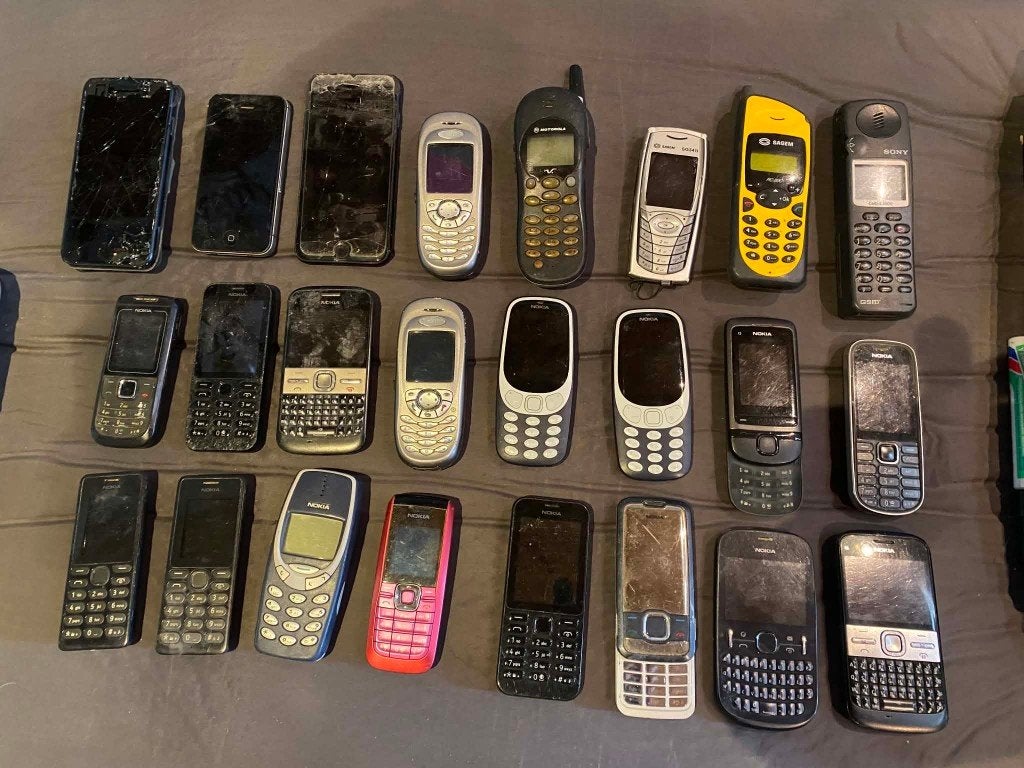 Anciens téléphones portables, Enlèvement ou Envoi, Ne fonctionne pas, Sans abonnement, Sans simlock