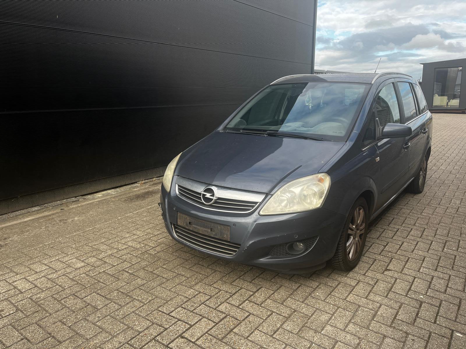 Opel Zafira 1.6 Benzine 2009 manueel, Auto's, Opel, Zafira, 5 deurs, Particulier, Te koop