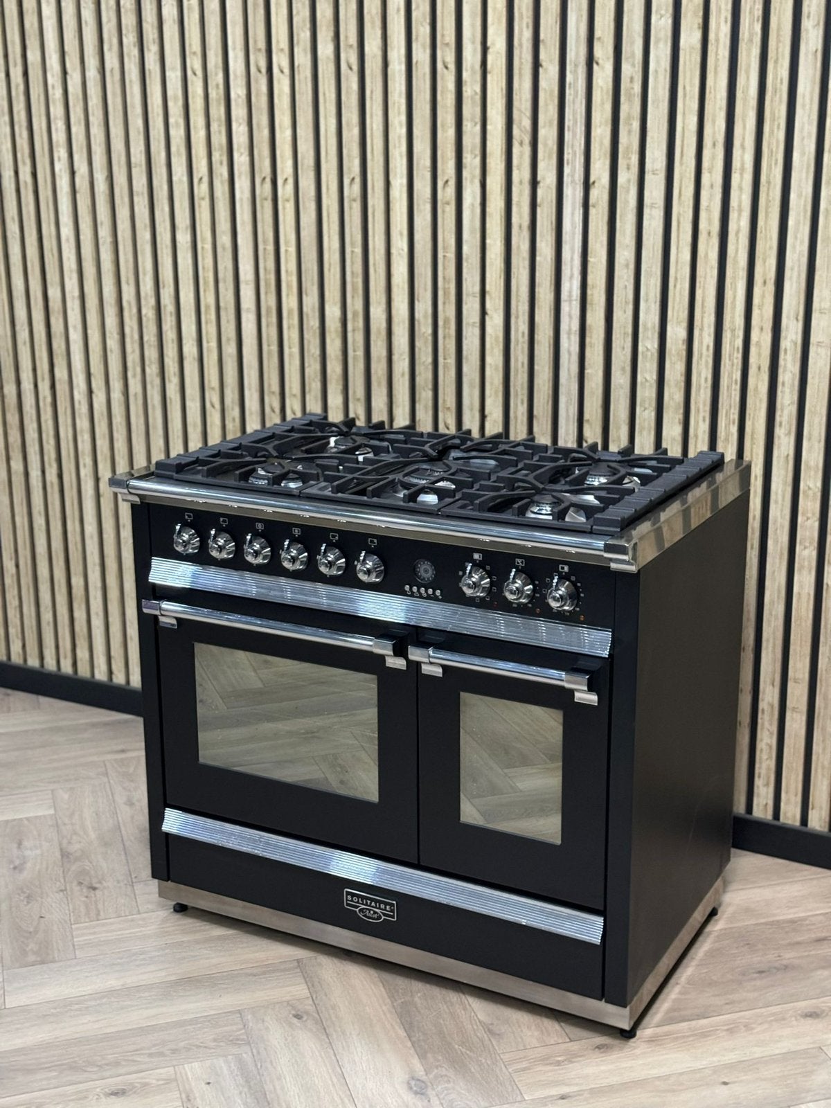Nieuwe Solitaire Ascot Zwart 100cm Gas met Chroom afgewerkt, Elektronische apparatuur, Ophalen of Verzenden, Nieuw, Grill, Gas