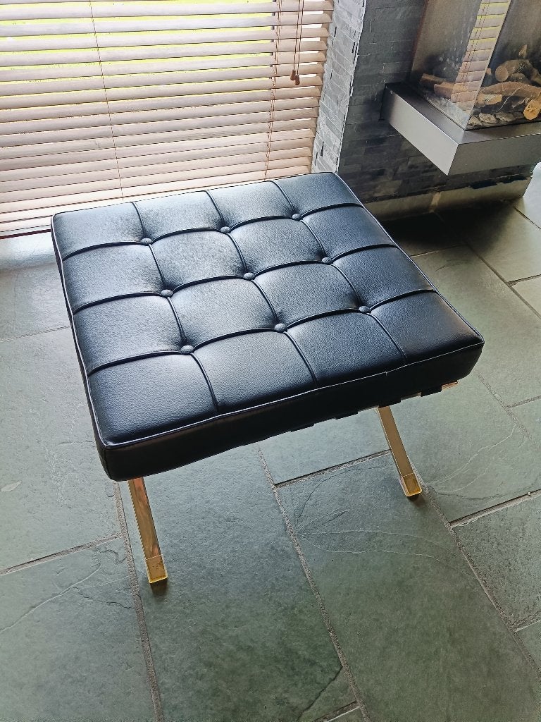 Barcelona Chair Design Ottomane zwart / Replika voetenbankje, Huis en Inrichting, Ophalen, Zo goed als nieuw, Overige materialen