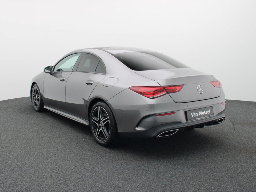 Mercedes-Benz CLA-Klasse 200 AMG Line + PANORAMISCH DAK + CA, Autos, Achat, 139 g/km, 4 portes, Entreprise