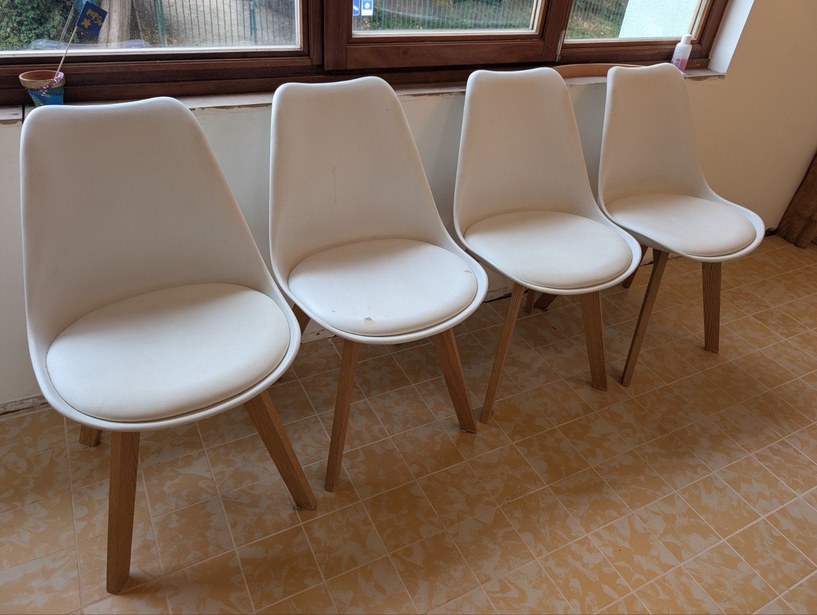 Vier stoelen, Gebruikt, Wit, Vier, Ophalen