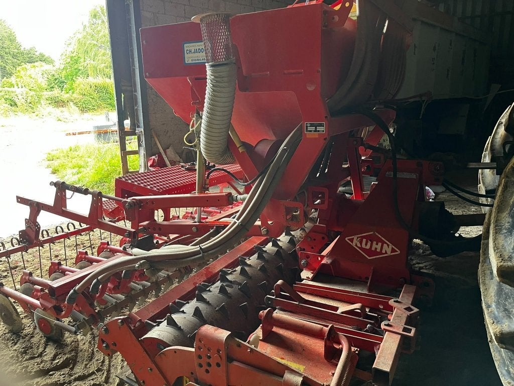 KUHN LC 302 zaaimachine – landbouwmachine, Ophalen, Zaaien, Planten of Poten