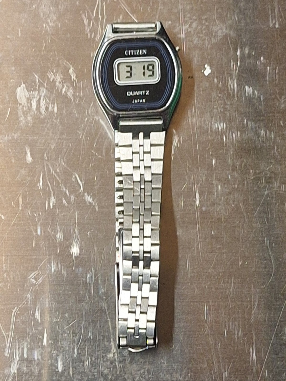 montre citizen digital p031 1986 etat quasi neuf. fonctionne, Enlèvement ou Envoi, Argent