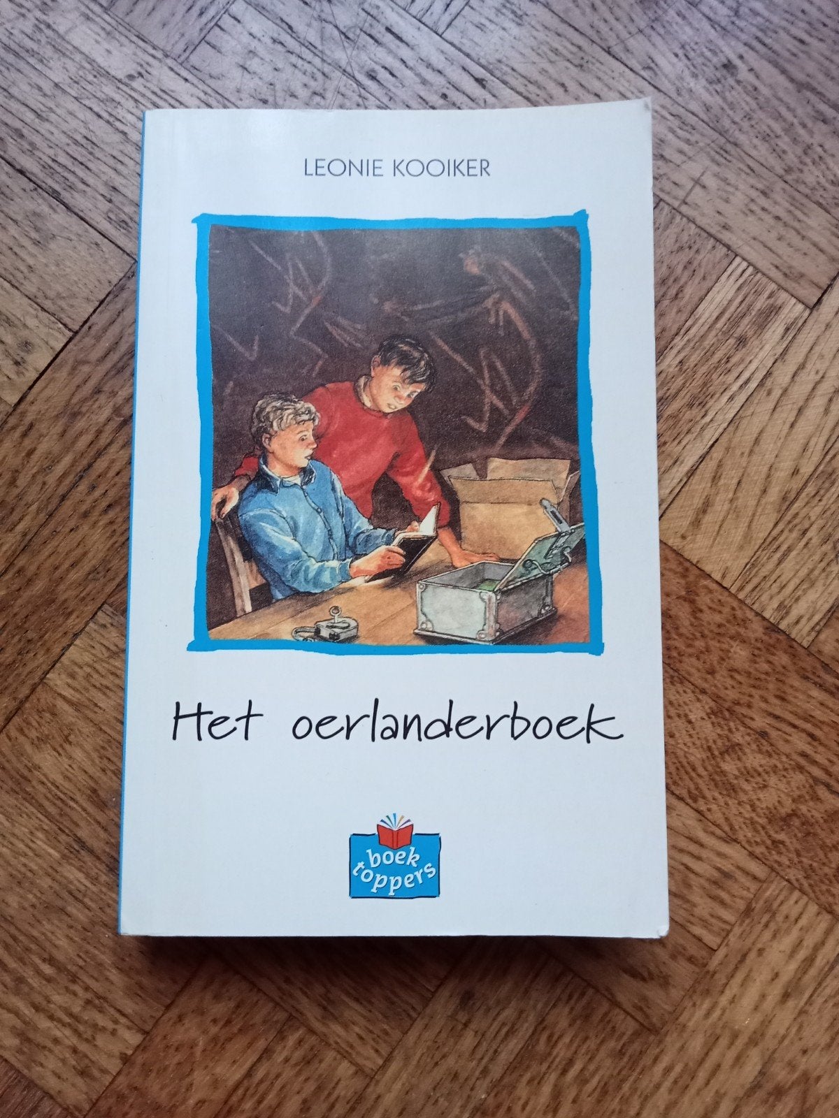Leonie Kooiker: Het oerlanderboek, Ophalen of Verzenden, Gelezen