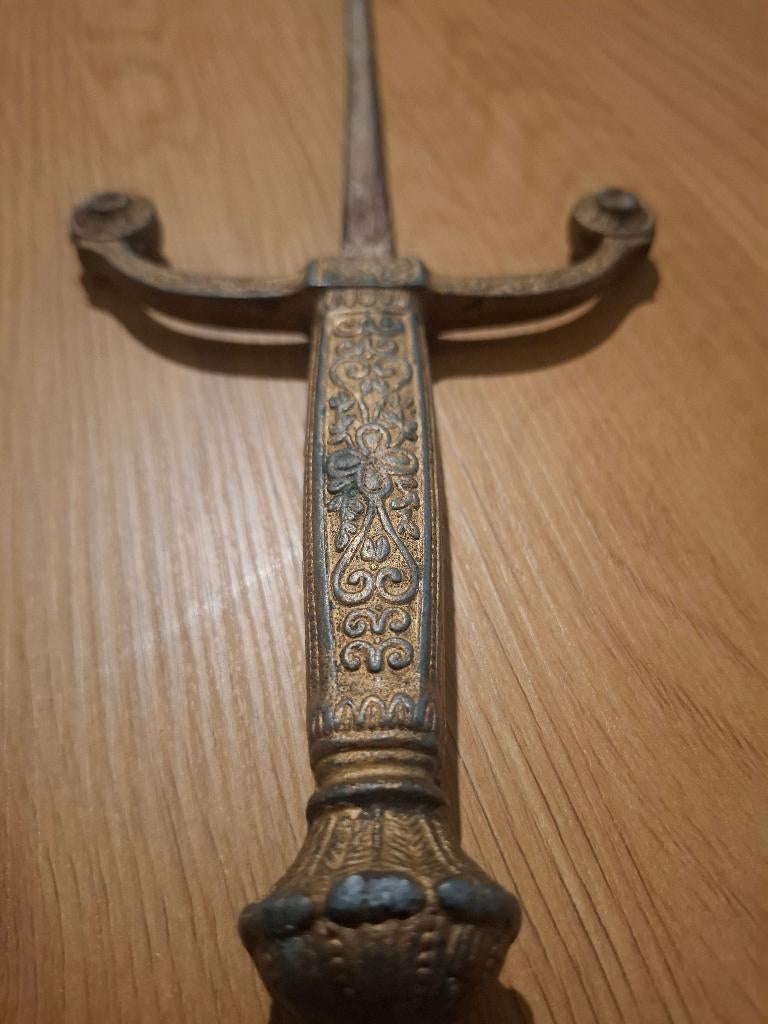 Antiek middeleeuws ceremonieel zwaard edelmetaal, Ophalen of Verzenden, Overige soorten, Zwaard of Sabel
