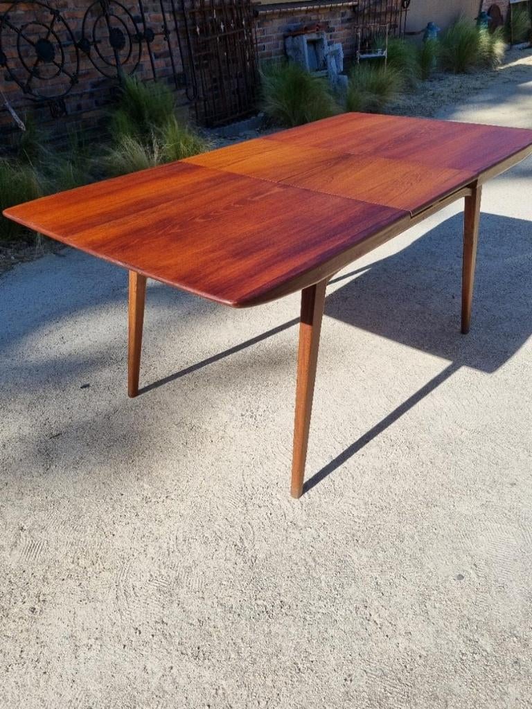 Louis van Teeffelen voor Webe - uitschuifbare teak tafel, Huis en Inrichting, Tafels | Eettafels, Ophalen, Gebruikt, Glas, Vintage