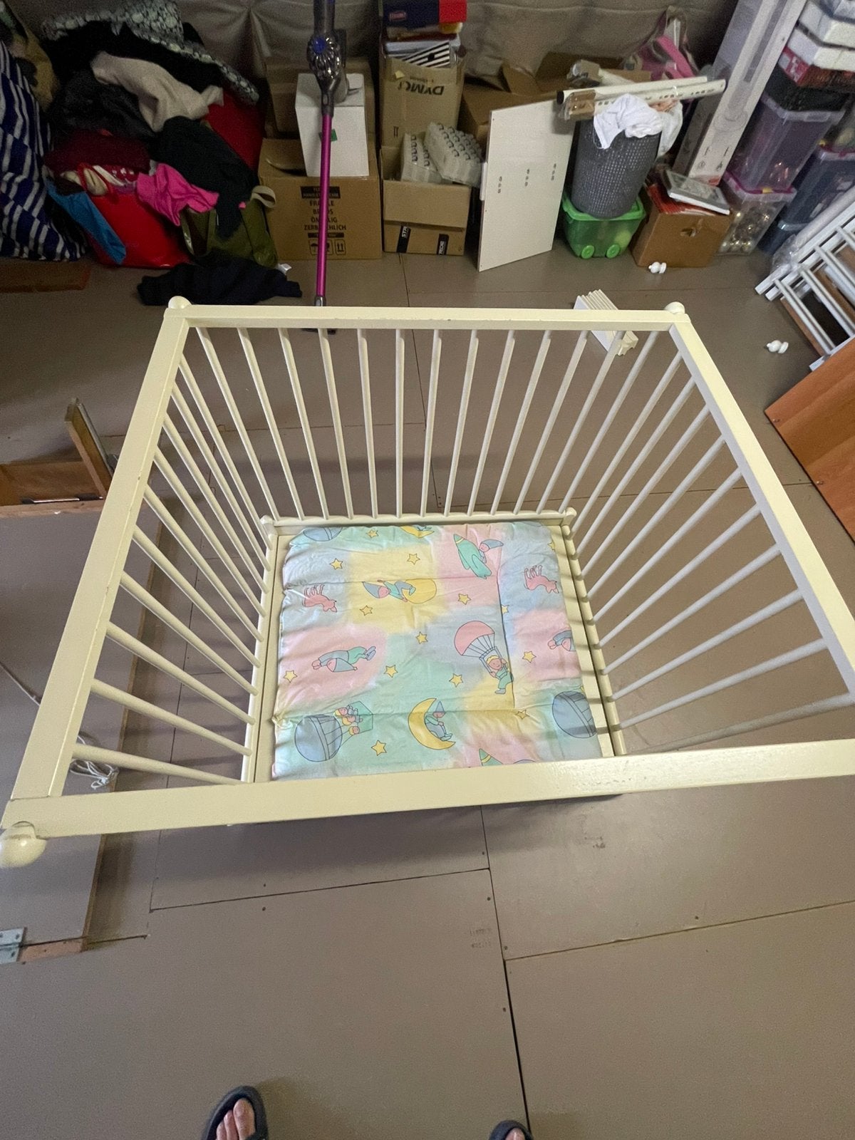 Baby park 82cm x 96cm zeer stevig, Ophalen, Gebruikt