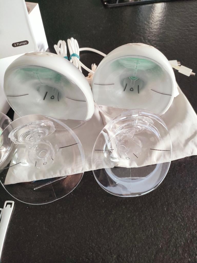 Elvie borstkolf dubbel, Kinderen en Baby's, Babyvoeding en Toebehoren, Ophalen, Gebruikt, Borstkolf