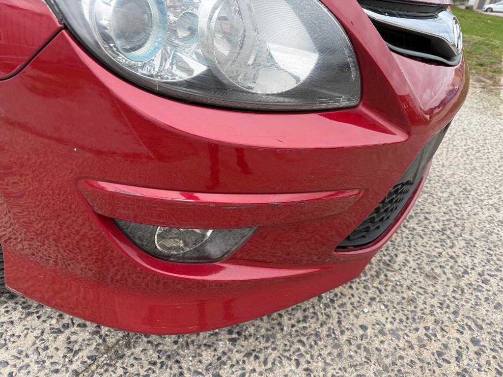 Hyundai i30 1.6crdi Automaat uit 2012, Auto's, Stof, Zwart, 4 cilinders, Electronic Stability Program (ESP)