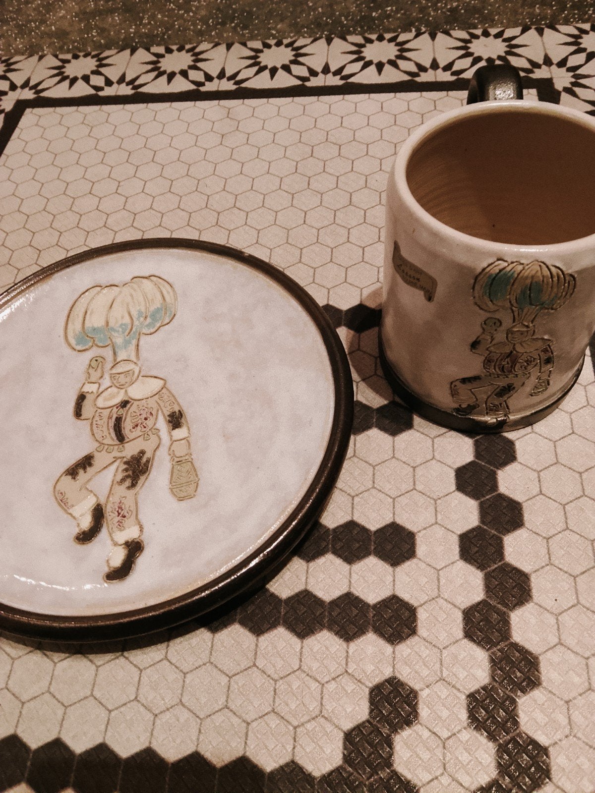 Ensemble Vintage Chope & Assiette - Grès d'Art Losson - Tour, Antiquités & Art, Enlèvement ou Envoi