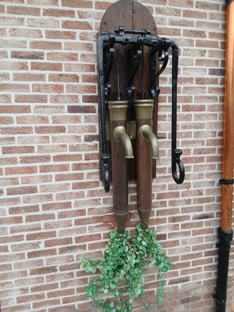 Als je deze  eye-catcher graag zie , reageer maar snel dan ?, Tuin en Terras, Waterpompen, Ophalen, Zo goed als nieuw, Handmatig