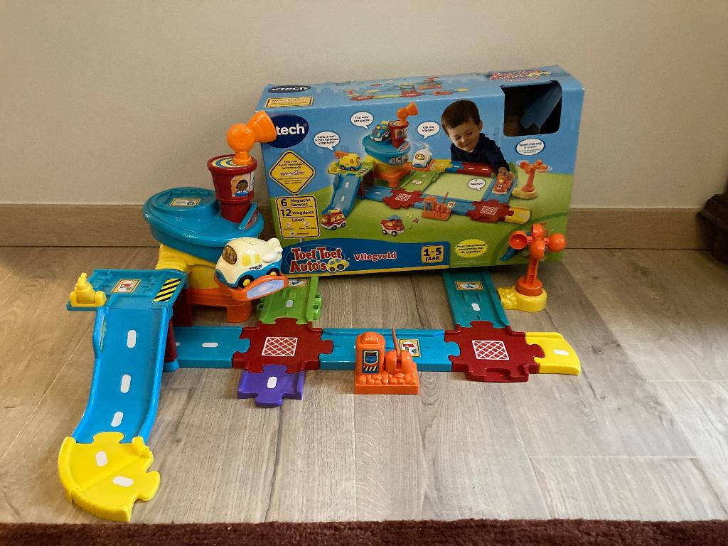 Toet toet vliegveld, Enfants & Bébés, Jouets | Vtech, Enlèvement ou Envoi, Comme neuf