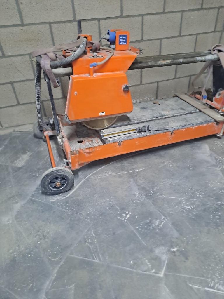 EURO SHATAL tegelzaag / steenzaag PS451-90 – 230V €850, Doe-het-zelf en Bouw, Gereedschap | Zaagmachines, Ophalen