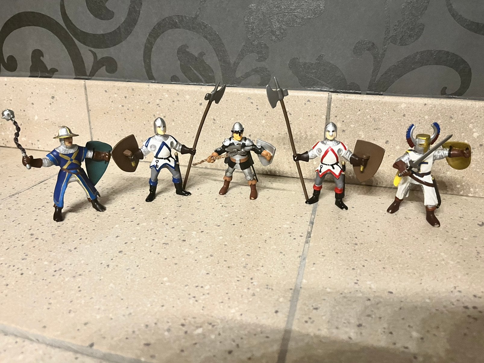 32 figurines Papo + catapulte, Verzamelen, Ophalen, Zo goed als nieuw