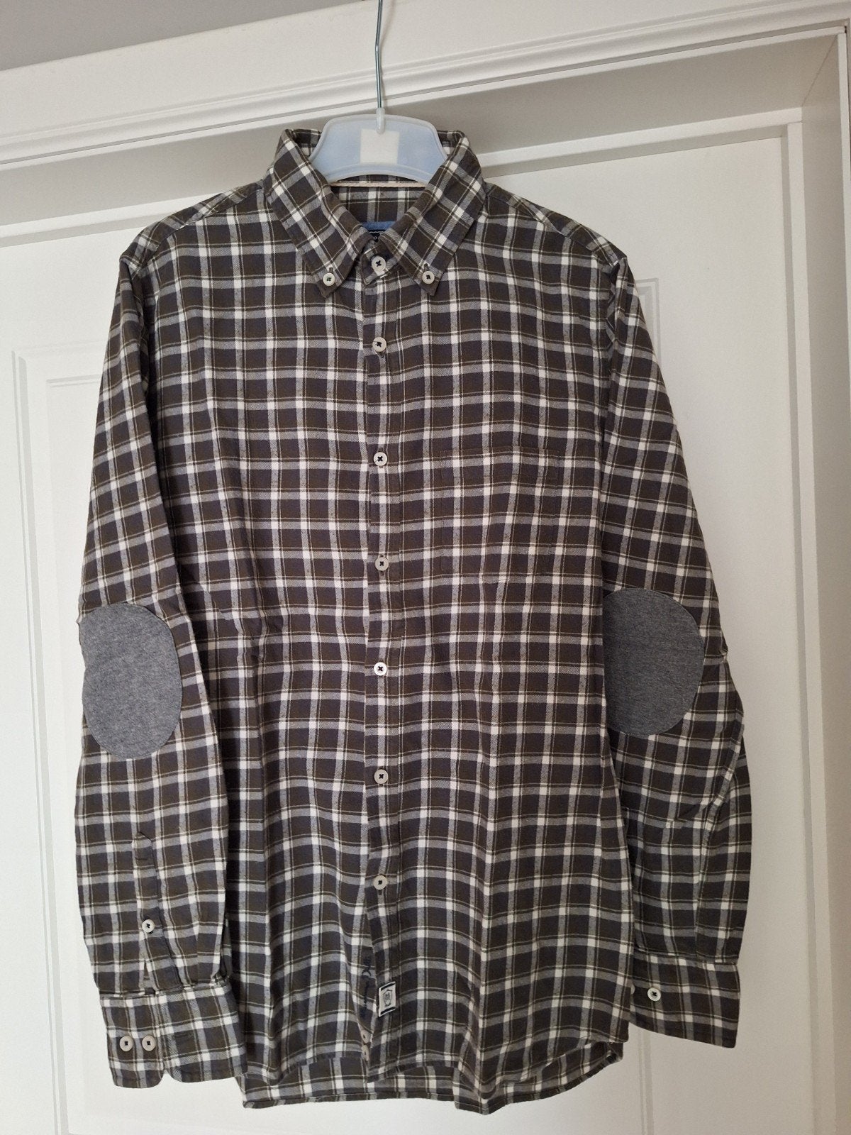 Mooi warm winterhemdje Massimo Dutti maat 158-164, Enfants & Bébés, Garçon, Enlèvement ou Envoi, Chemise ou Chemisier, Comme neuf